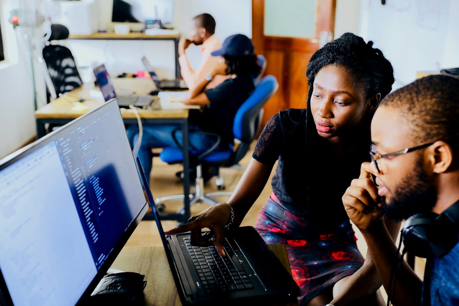 About desola lanre ologun igur1ix0mqm unsplash